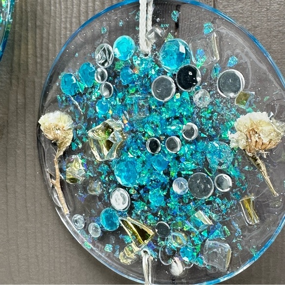 OOAK Assemblage Art Sculpture Hanging Resin Handmade Mosaic Indoor/Outdoor Decor - Picture 5 of 12